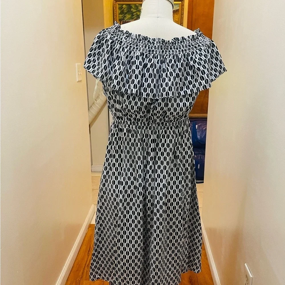NWT KATE SPADE New York arroz stripe of  shoulder midi dress  size m